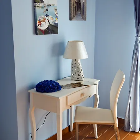 I Delfini 아그로폴리