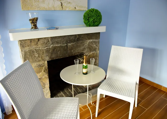 I Delfini Nocleg ze śniadaniem 4*