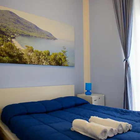 住宿加早餐酒店 艾德尔菲尼旅馆 阿格罗波利