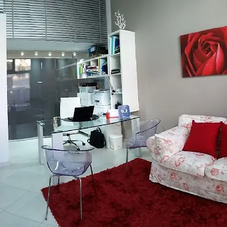 Acomodação com café da manhã  I Delfini 4*