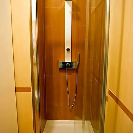 I Delfini فندق مبيت وإفطار 4*