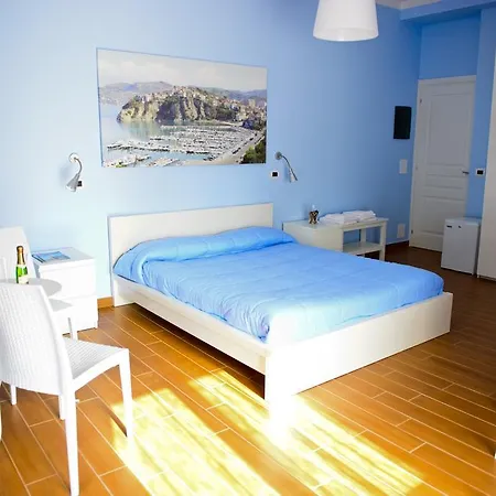 فندق مبيت وإفطار I Delfini 4*